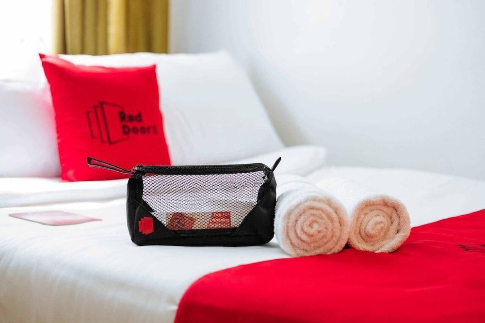 undefined RedDoorz near Baclay Drive Super Metro