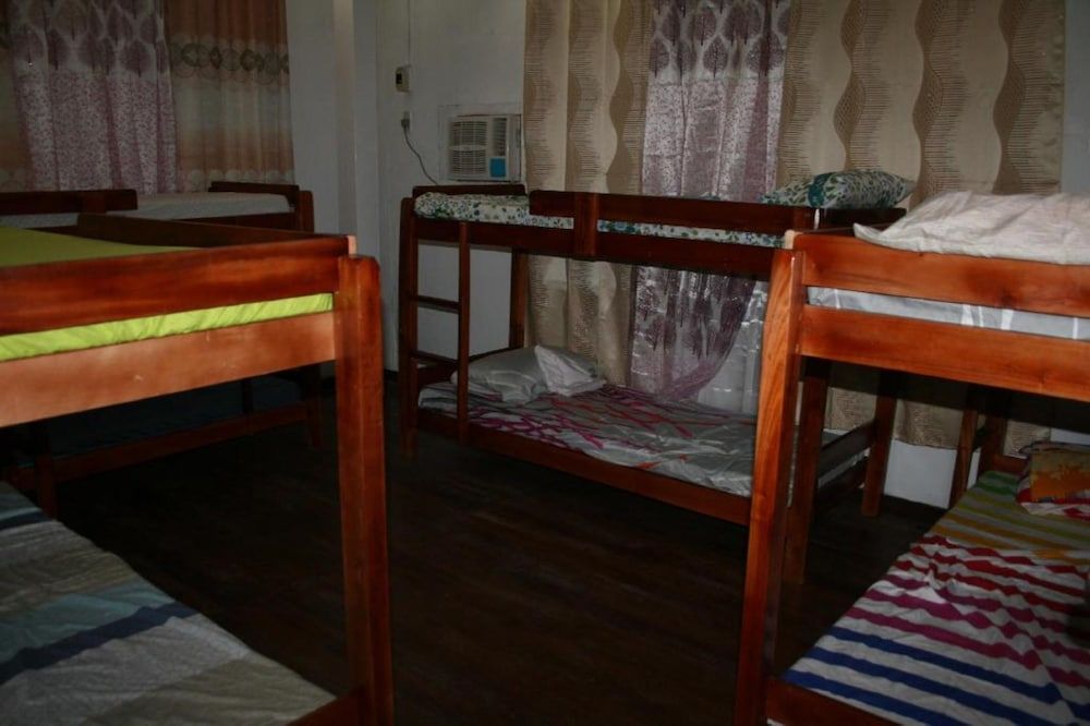 undefined 8th Street Guesthouse Sto Nino Cebu - Hostel 6