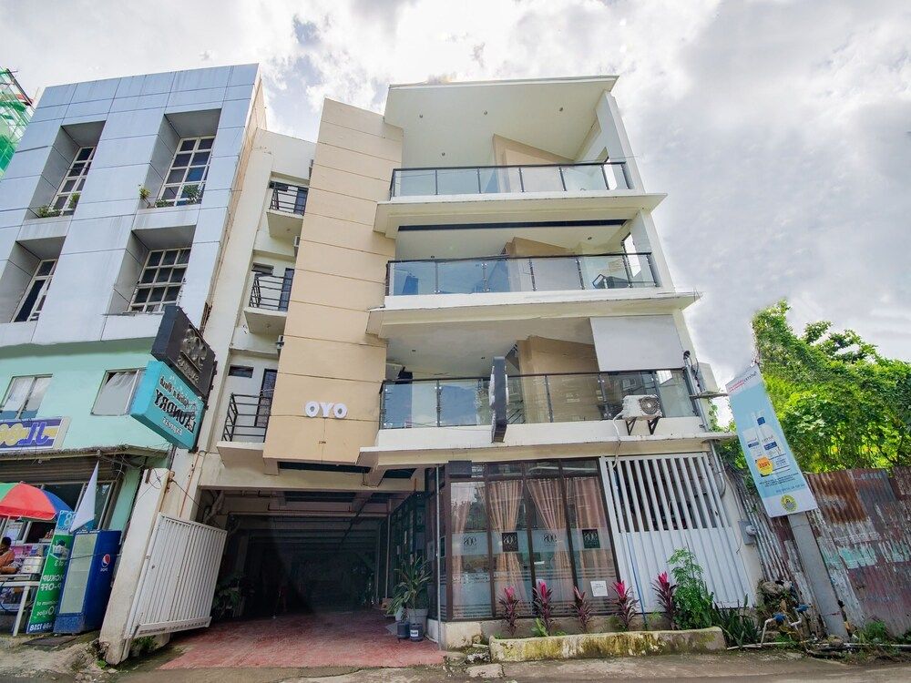 undefined OYO 707 908 Salinas Suites 5