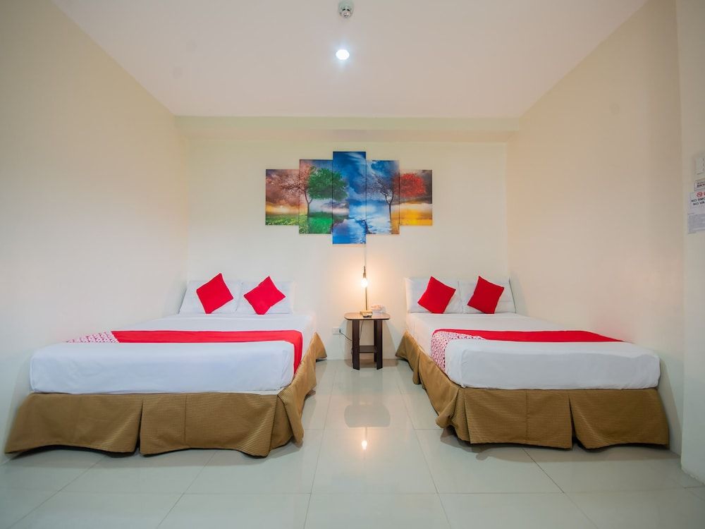 undefined OYO 707 908 Salinas Suites 6