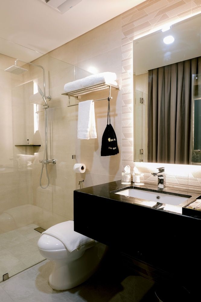 undefined Goldberry Suites and Hotel Cebu 8