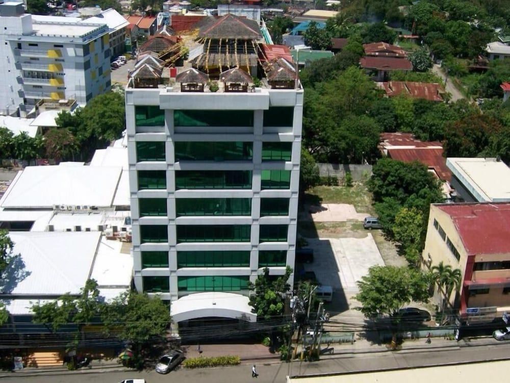 undefined Holiday Plaza Hotel - Cebu 7