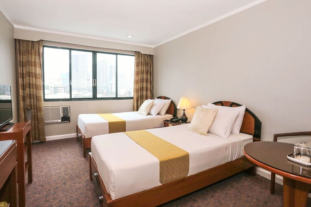 undefined Holiday Plaza Hotel - Cebu 2