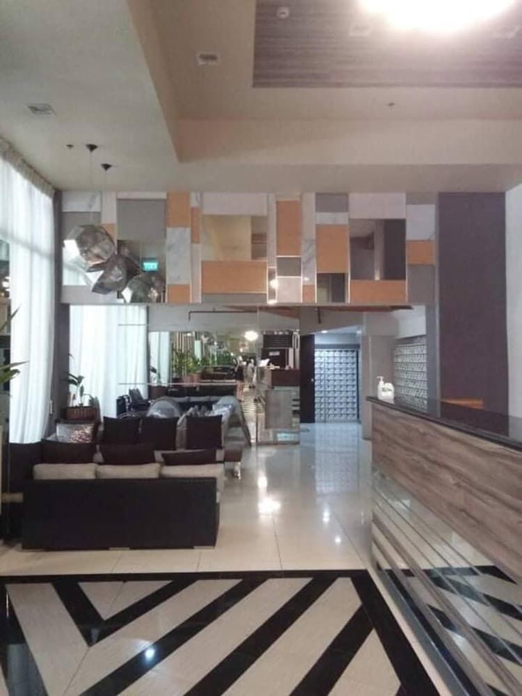 undefined Stunning Studio Type - 1641 - 16th Flr Persimmon 7