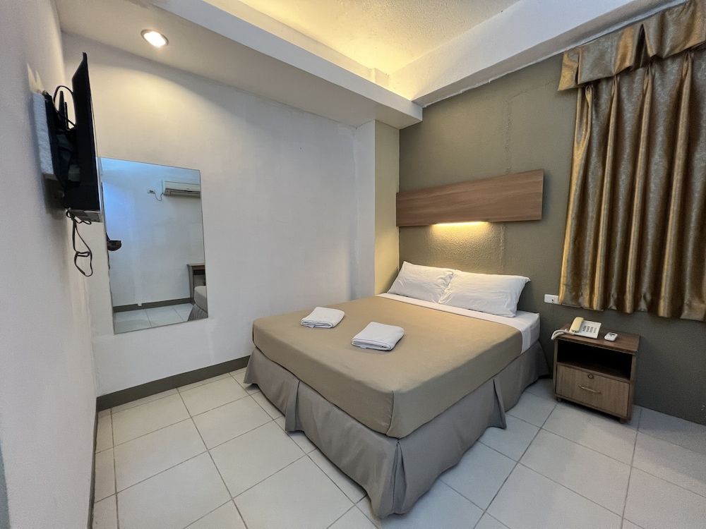 undefined City Center Suites 10