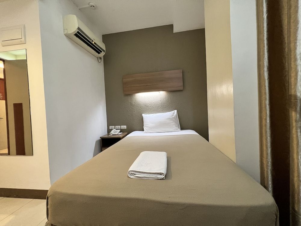 undefined City Center Suites 5