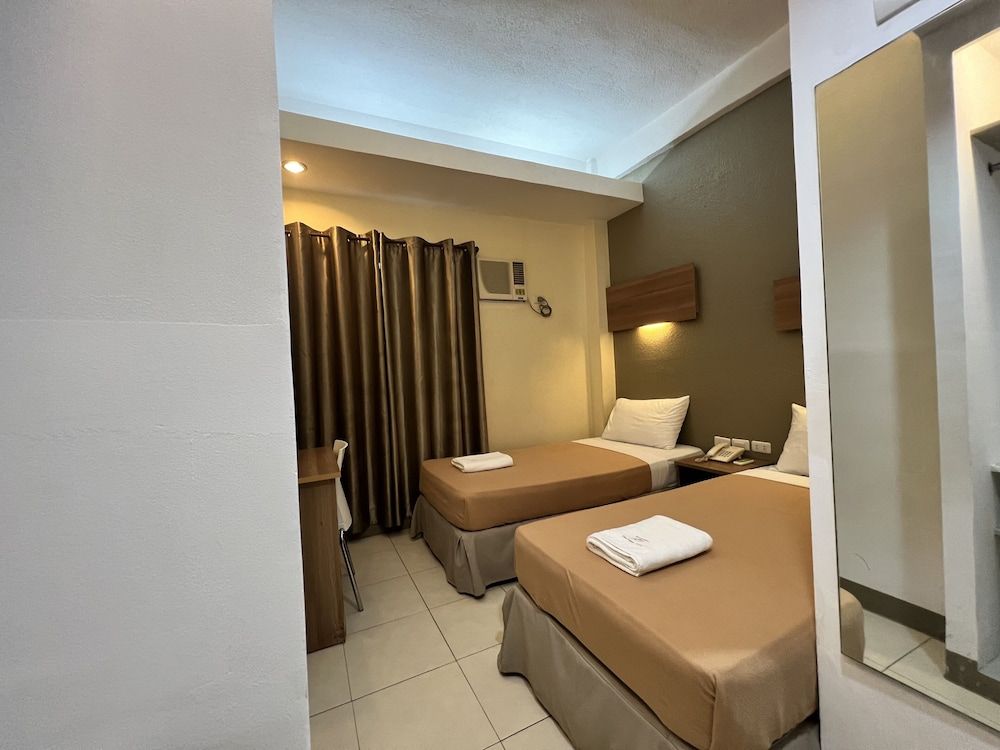 City Center Suites Standard Twin Room, 2 Twin Beds, Non Smoking 6