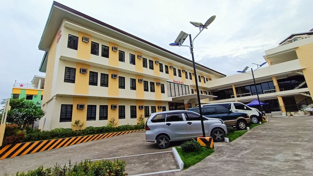 undefined Grand Emilia Hotel