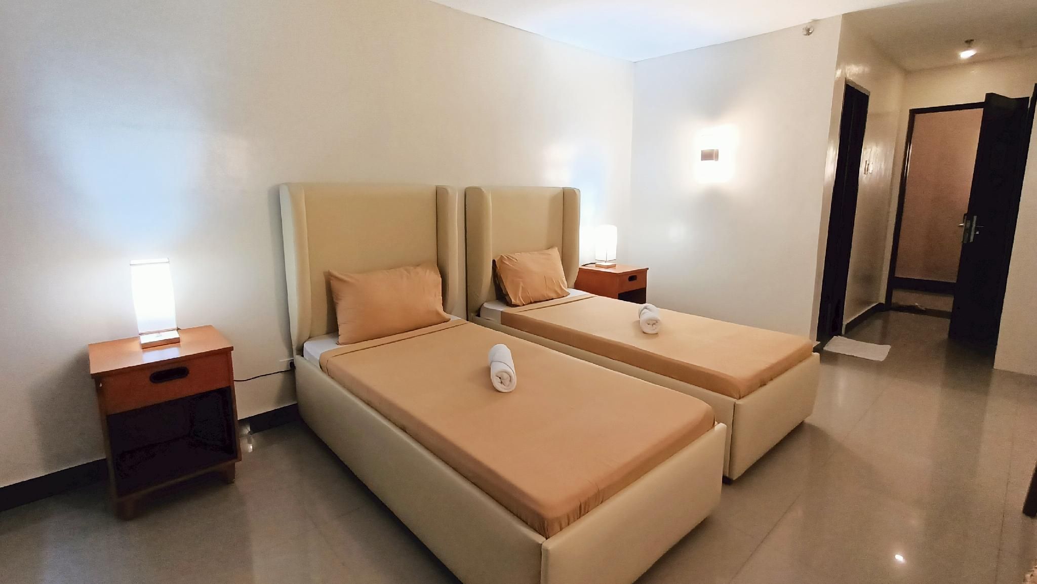 undefined Grand Emilia Hotel 2