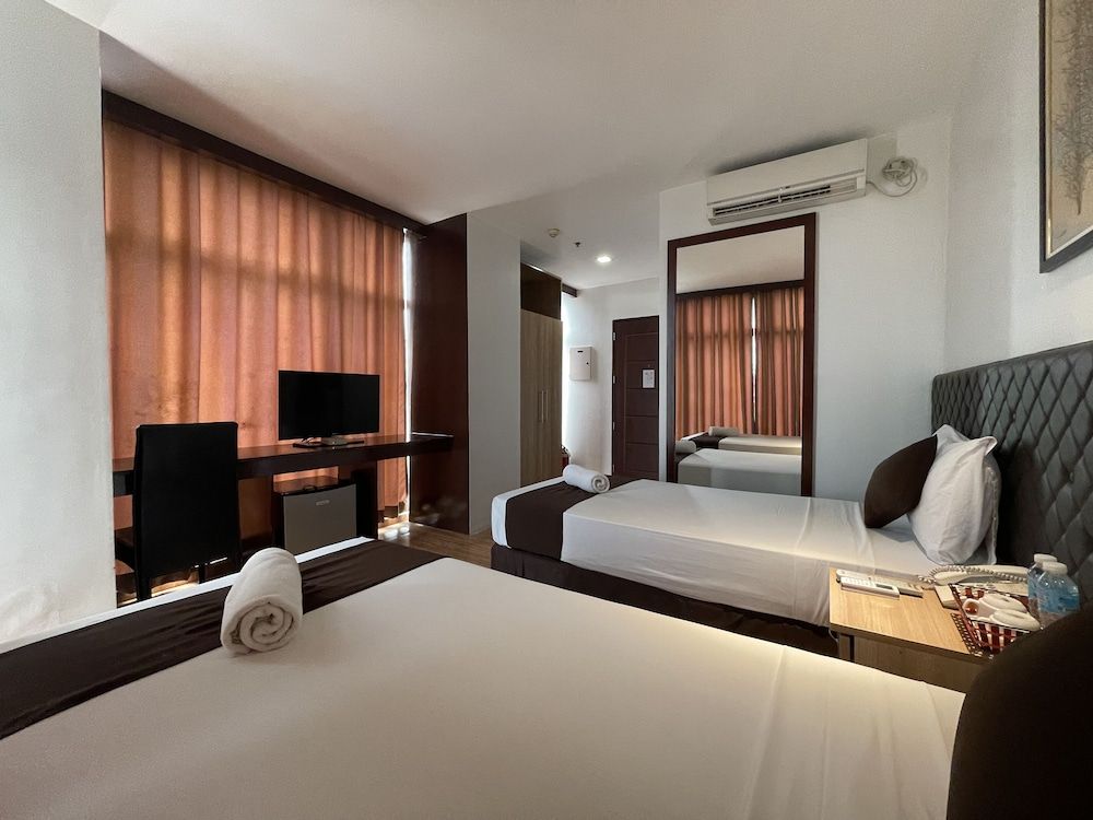 Cebu Capitol Central Hotel & Suites powered by Cocotel