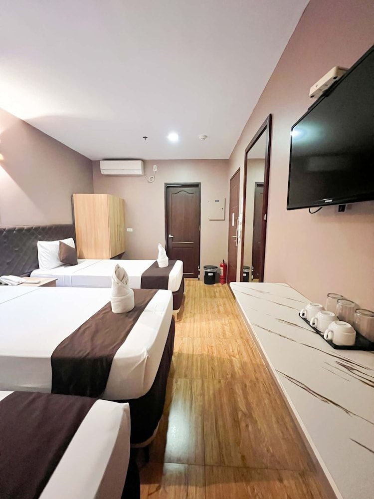 undefined Cebu Capitol Central Hotel & Suites powered by Cocotel 7