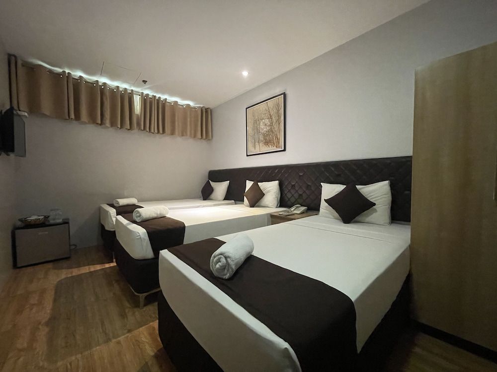 undefined Cebu Capitol Central Hotel & Suites powered by Cocotel 7