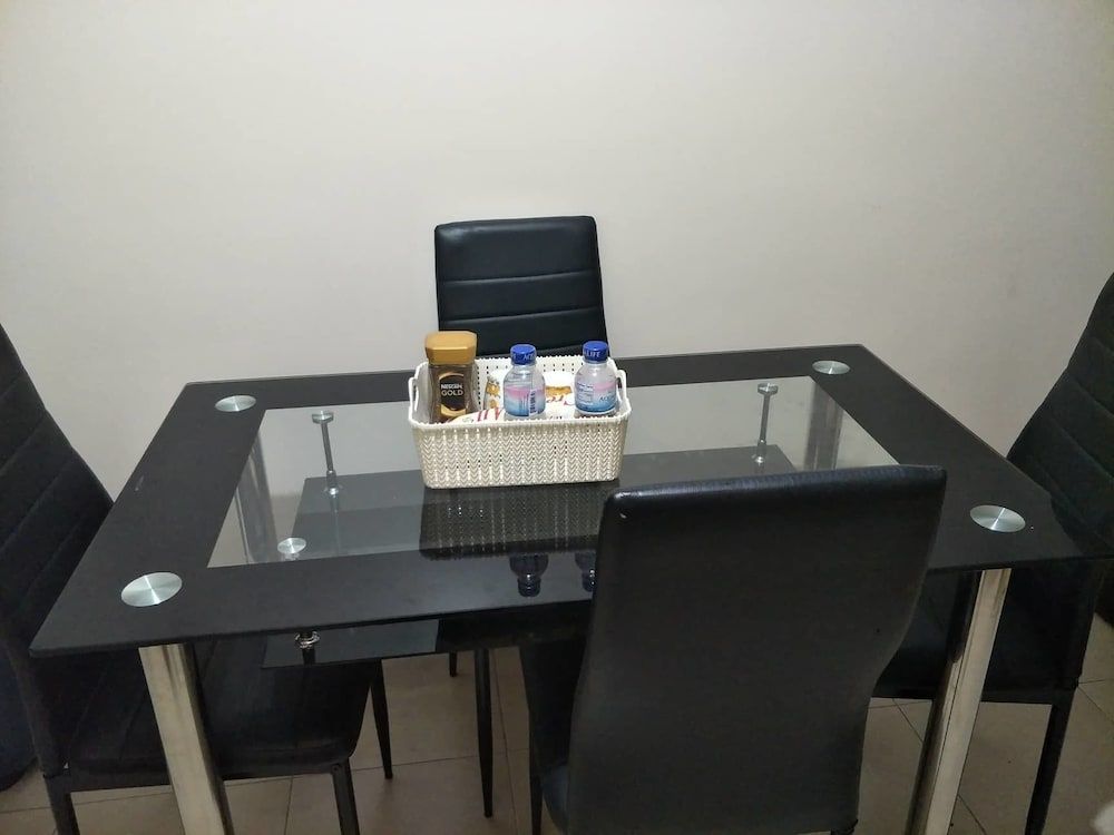 The Redwoods by Precious Gem Economy Condo, 1 Bedroom 3