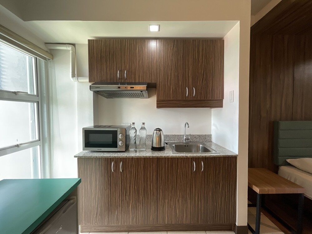 H plus Hotel powered by Cocotel Premier Room 6