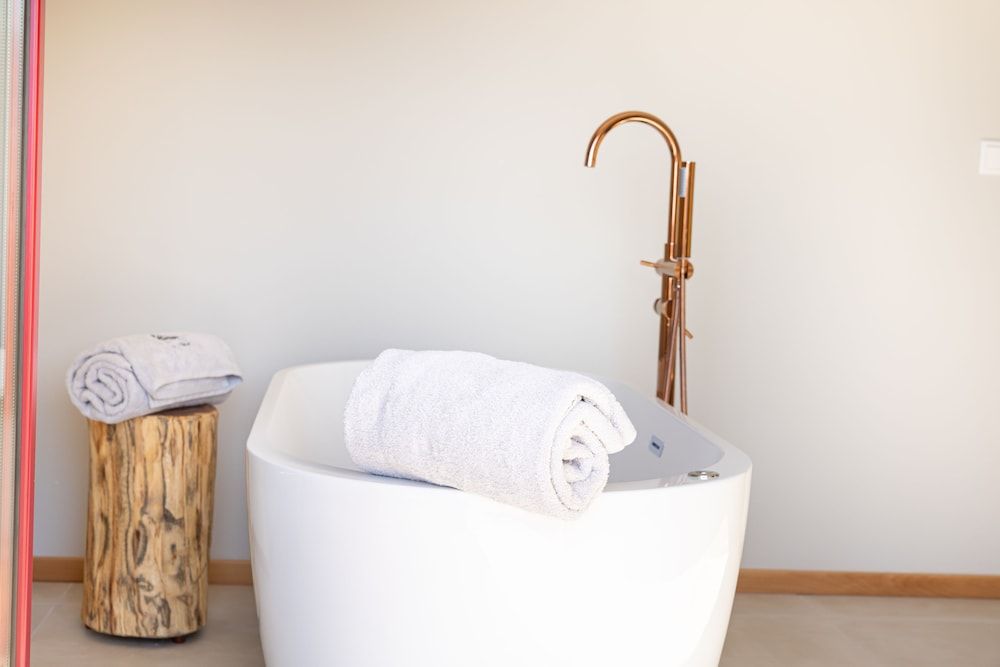 Peso Village Deluxe Suite 4