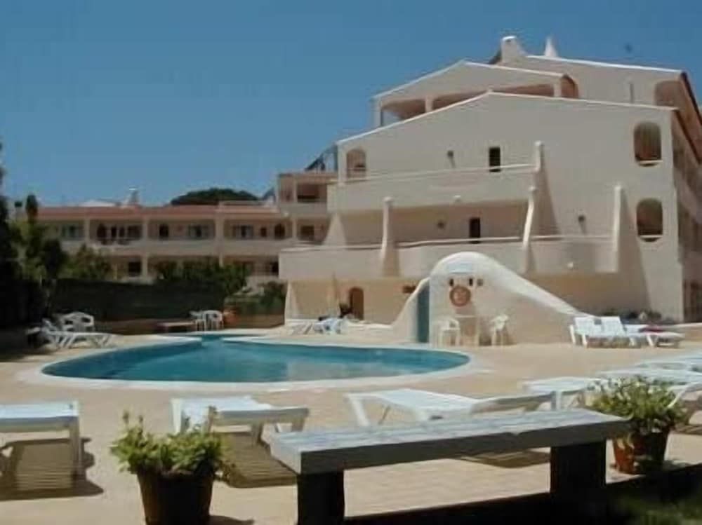 undefined Apartamentos Olhos do Mar 4