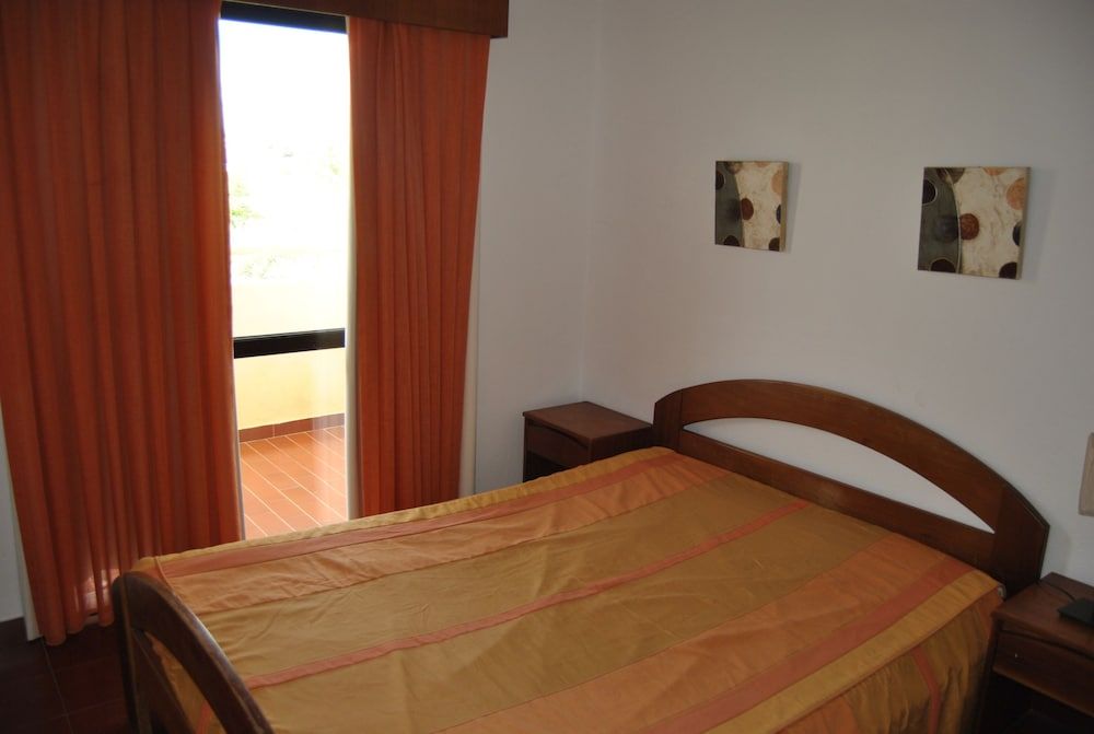 Apartamentos Olhos do Mar Apartment, 2 Bedrooms, Balcony 3