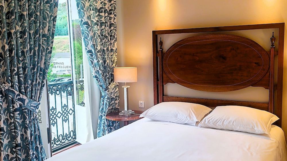 Standard Double Room, 1 Queen Bed, Non Smoking, Private Bathroom