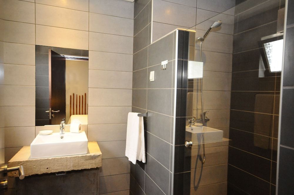 undefined Lost & Found - Guesthouse & Suites 9