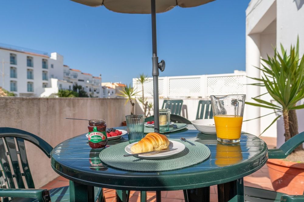 undefined Lena’s Beach House by HelloVacations 5