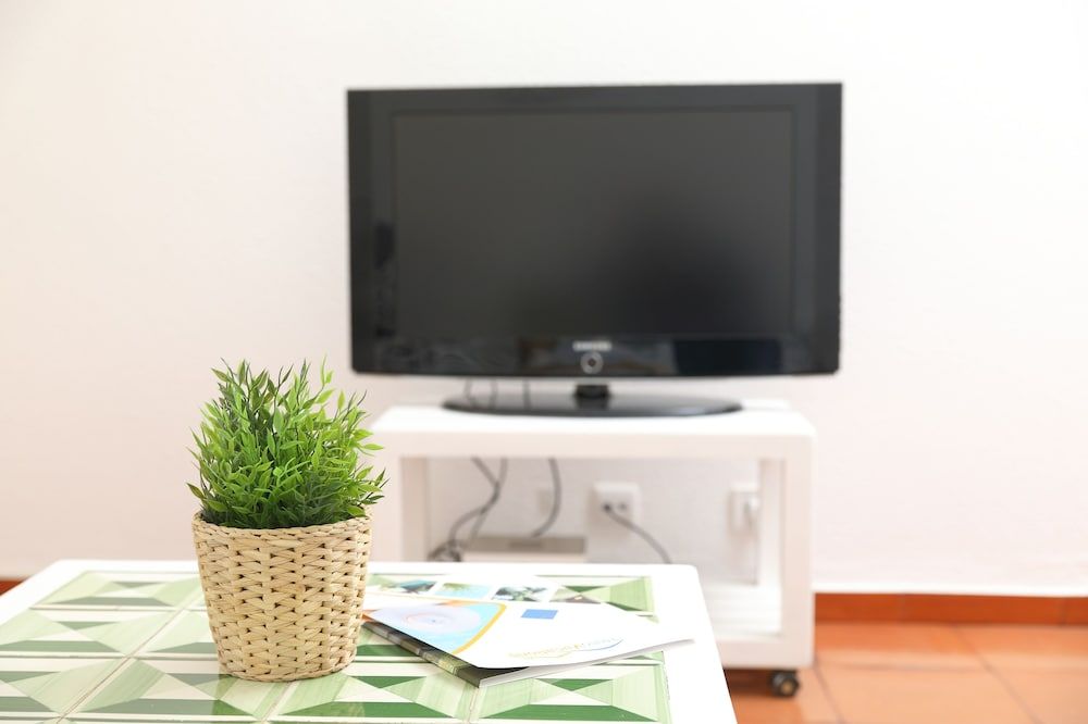 Villa Magna – Apt. 206 by HelloVacations Apartment, 1 Bedroom, Balcony 14