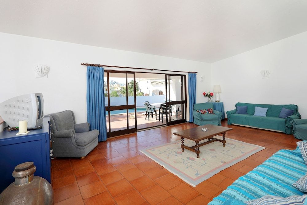 Casa das Anas by Hello Vacations Villa, 3 Bedrooms, Private Pool 16