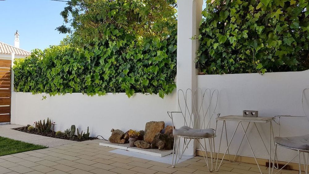 undefined Magnific Studio with a cozy garden 3