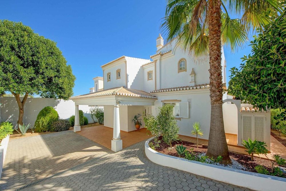 undefined Villa Adele 2