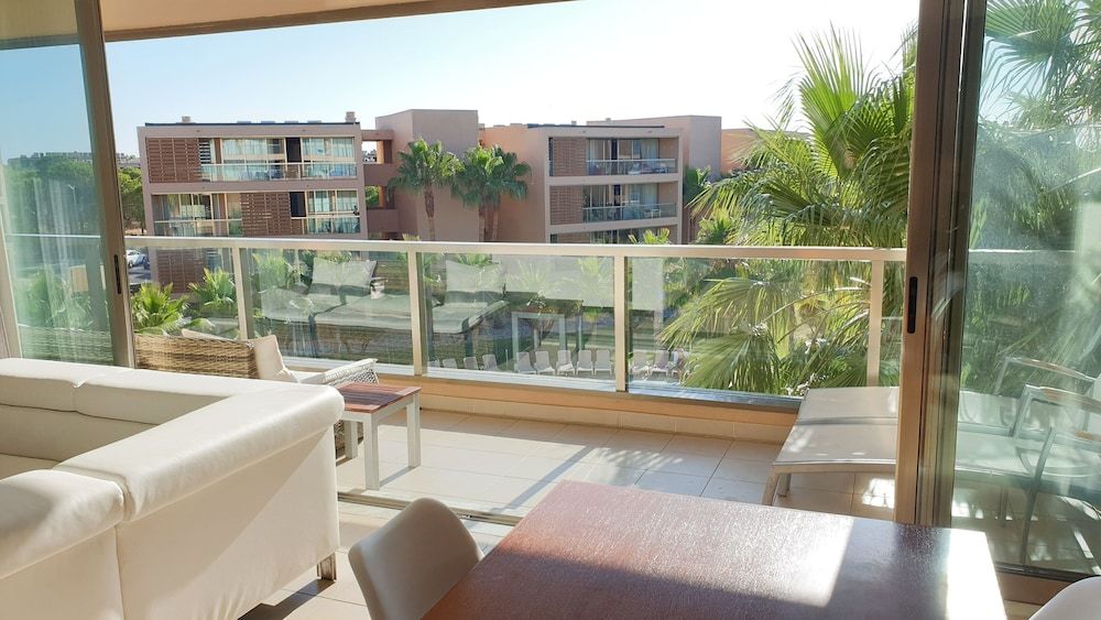 Salgados Beach Vila das Lagoas Deluxe Apartment, 2 Bedrooms, Pool View (1) 9