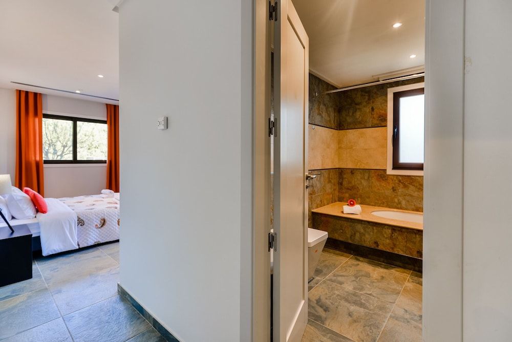 Falesia Beach B Apartment, 1 Bedroom, Pool Access 10