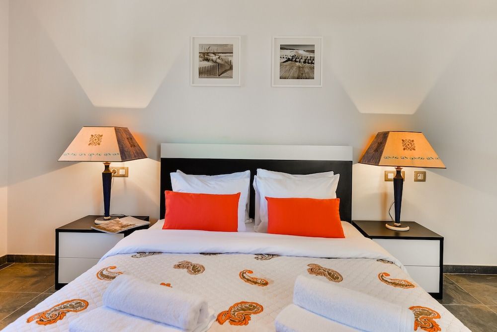 Falesia Beach B Apartment, 1 Bedroom, Pool Access 2