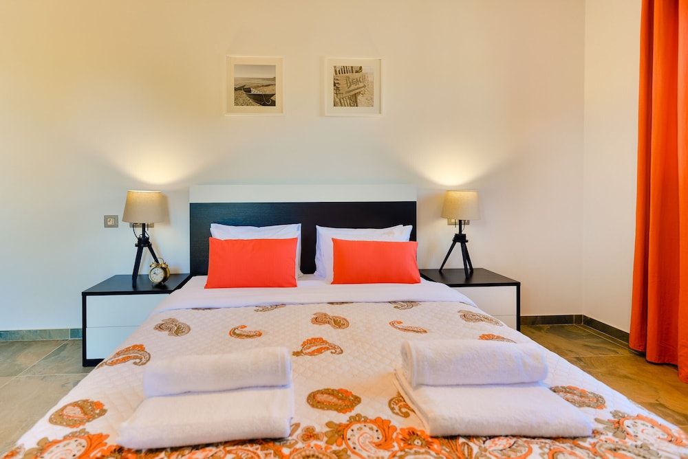 Falesia Beach B Apartment, 2 Bedrooms, Pool Access 3