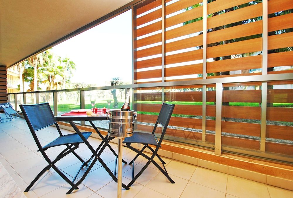 Apartamento Salgados Apartment, 2 Bedrooms, Pool Access, Pool View 16