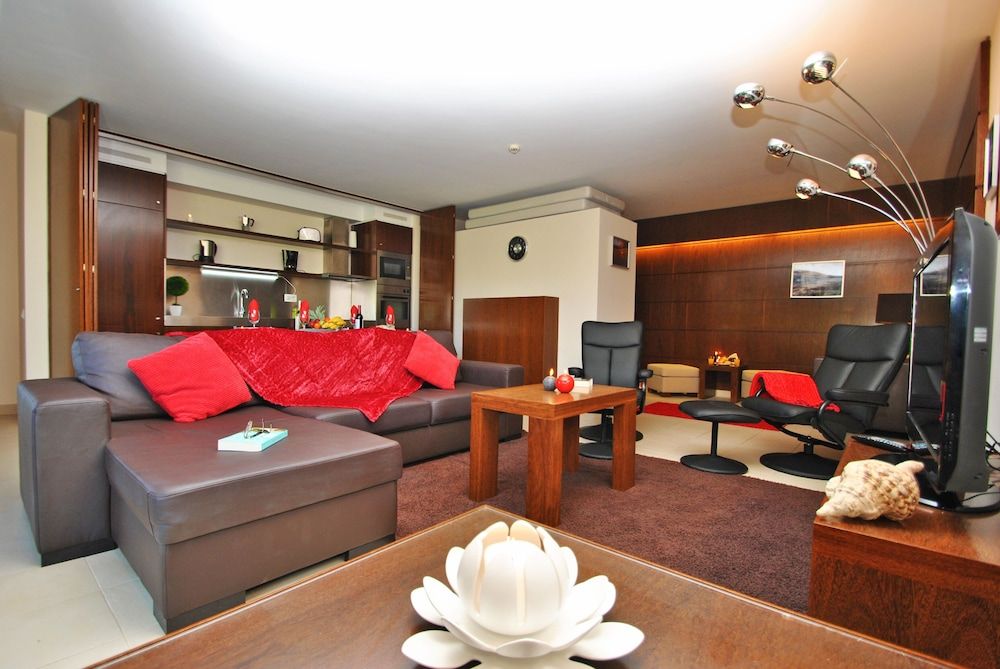 Apartamento Salgados Apartment, 2 Bedrooms, Pool Access, Pool View 10