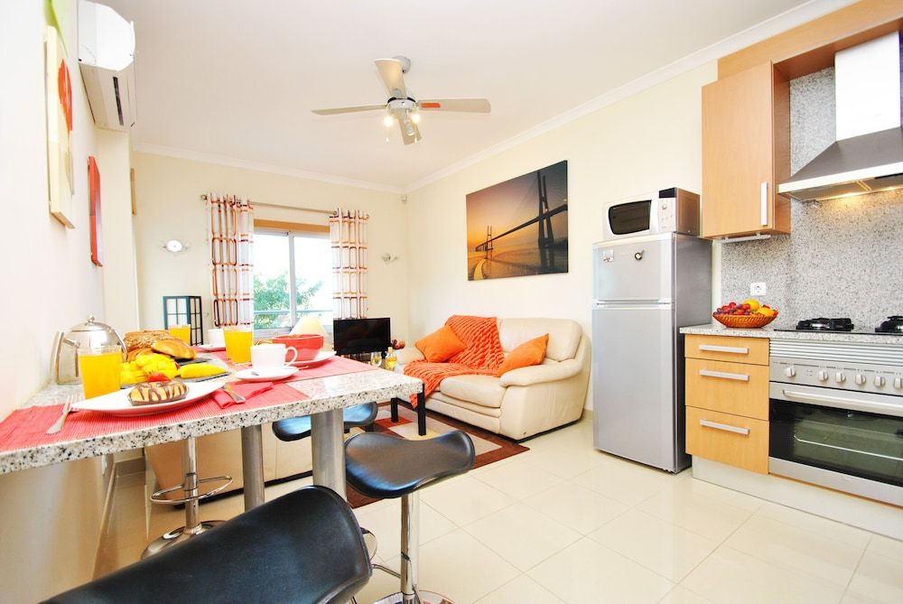 Apartamento Vienna Apartment, 2 Bedrooms, Pool Access, Garden View 7