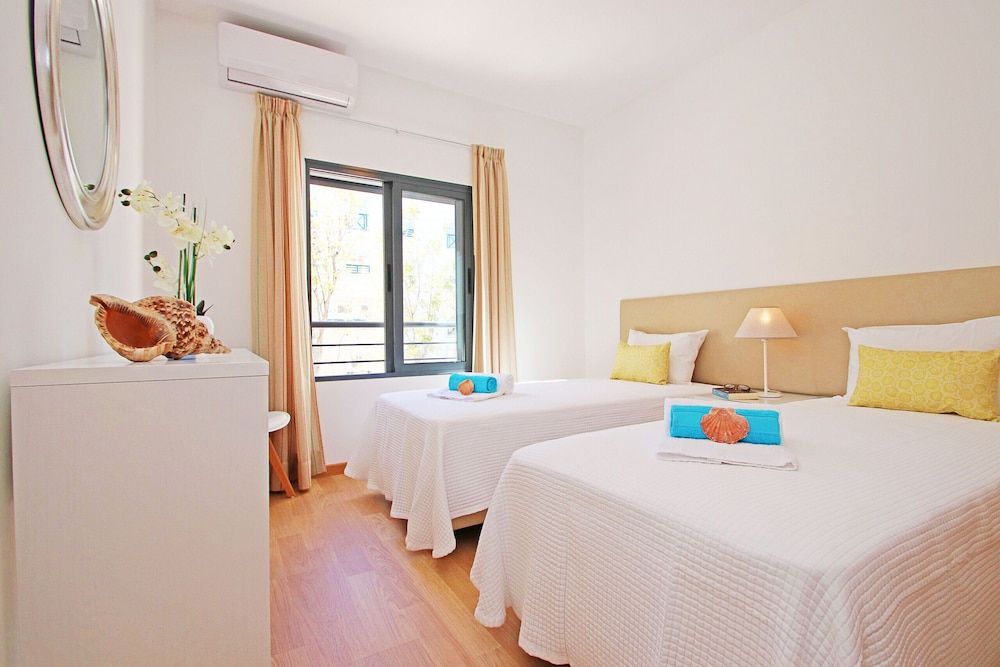 Apartamento Caracas 2 Apartment, 2 Bedrooms, Pool Access, Pool View