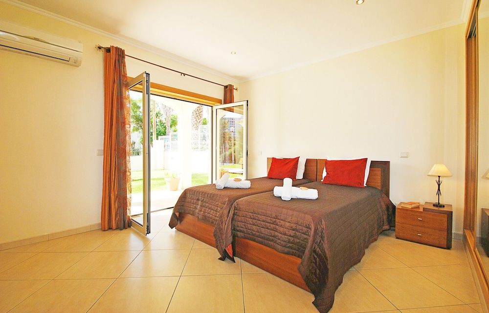 Villa Anna Villa, Multiple Bedrooms, Private Pool, Garden View 11