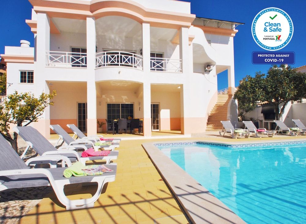 undefined Villa Nespereira 10