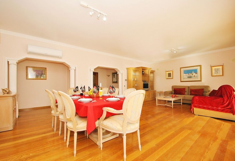 undefined Villa Nespereira 7