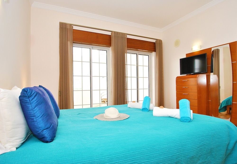 undefined Villa Nespereira