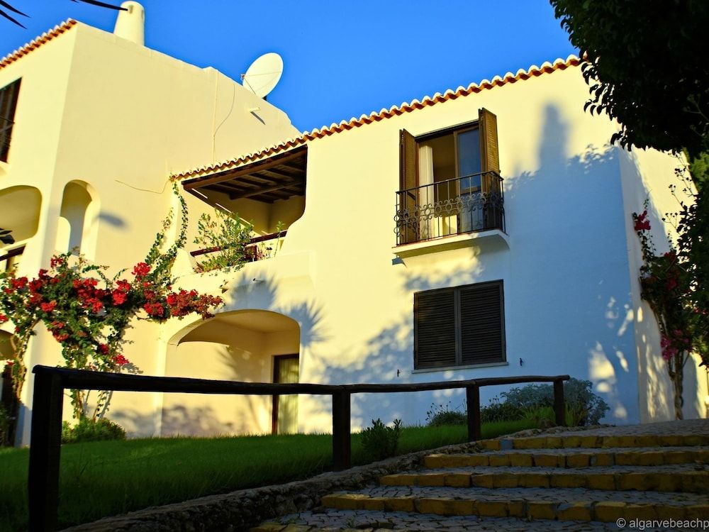 undefined Attractive Apartment in Albufeira With sea View 3