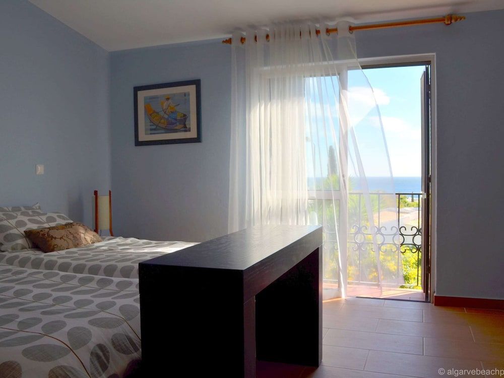 Attractive Apartment in Albufeira With sea View Apartment