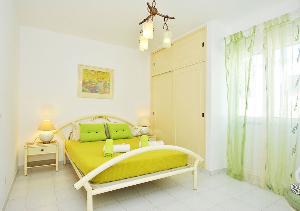 Villa San Remo Villa, 3 Bedrooms, Private Pool, Pool View 4