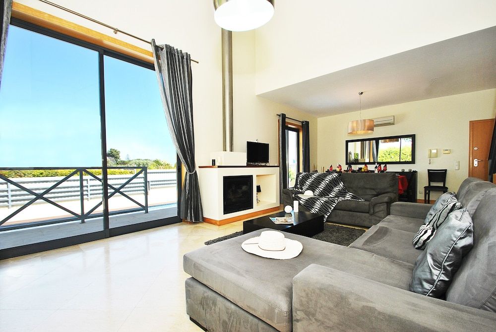 Villa Paraty Villa, 4 Bedrooms, Private Pool, Pool View 14