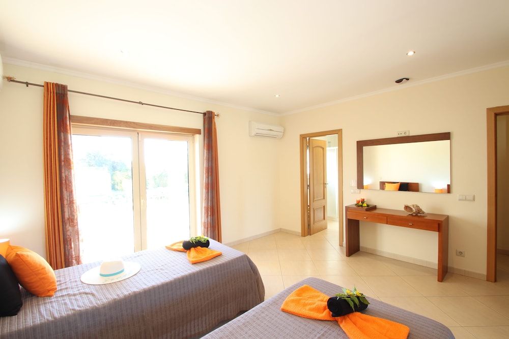 Villa Pauline Villa, Multiple Bedrooms, Private Pool, Pool View 9