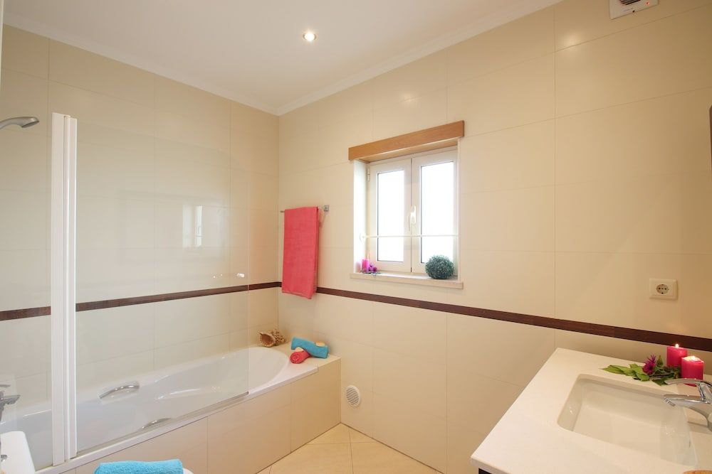 Villa Pauline Villa, Multiple Bedrooms, Private Pool, Pool View 31