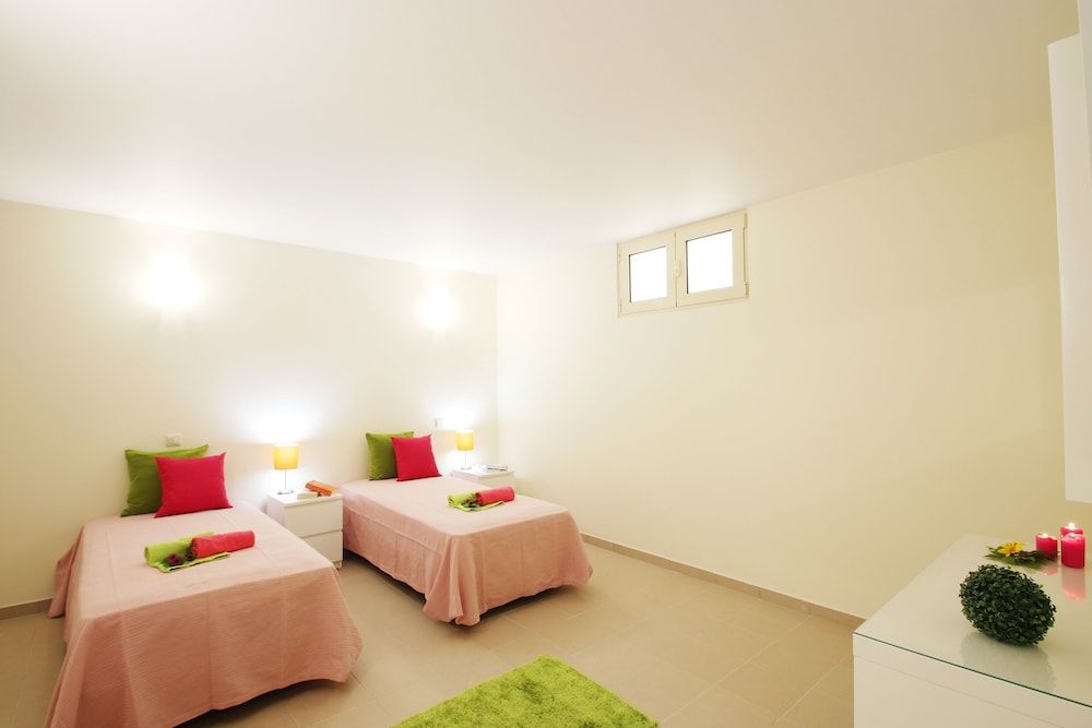 Villa Pauline Villa, Multiple Bedrooms, Private Pool, Pool View 21