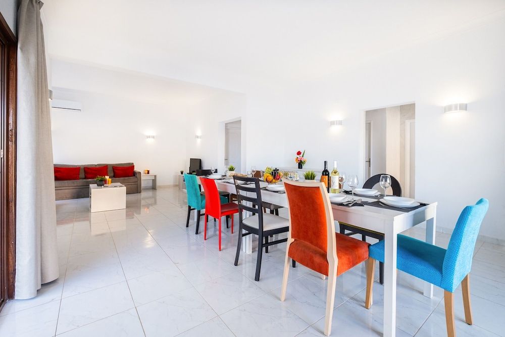 undefined Villa Perola 8