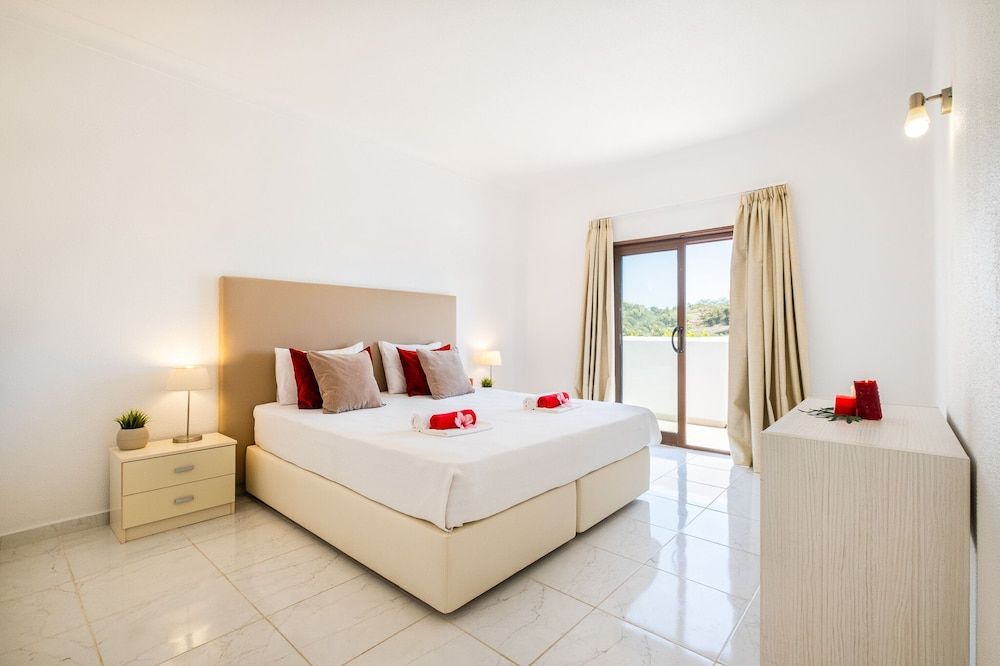 Villa Perola Villa, 6 Bedrooms, Private Pool, Pool View 5