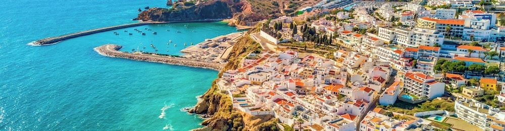 undefined Villa Andre 3 Bedroom Villa With Pool - Walking Distance to Albufeira 2